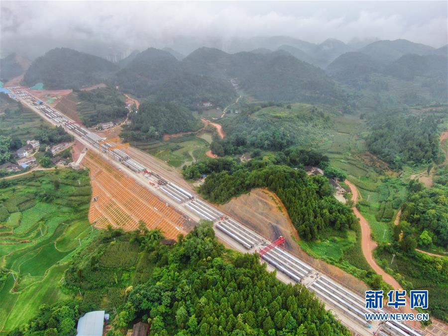 （經濟）（1）遵余高速預計年底建成通車