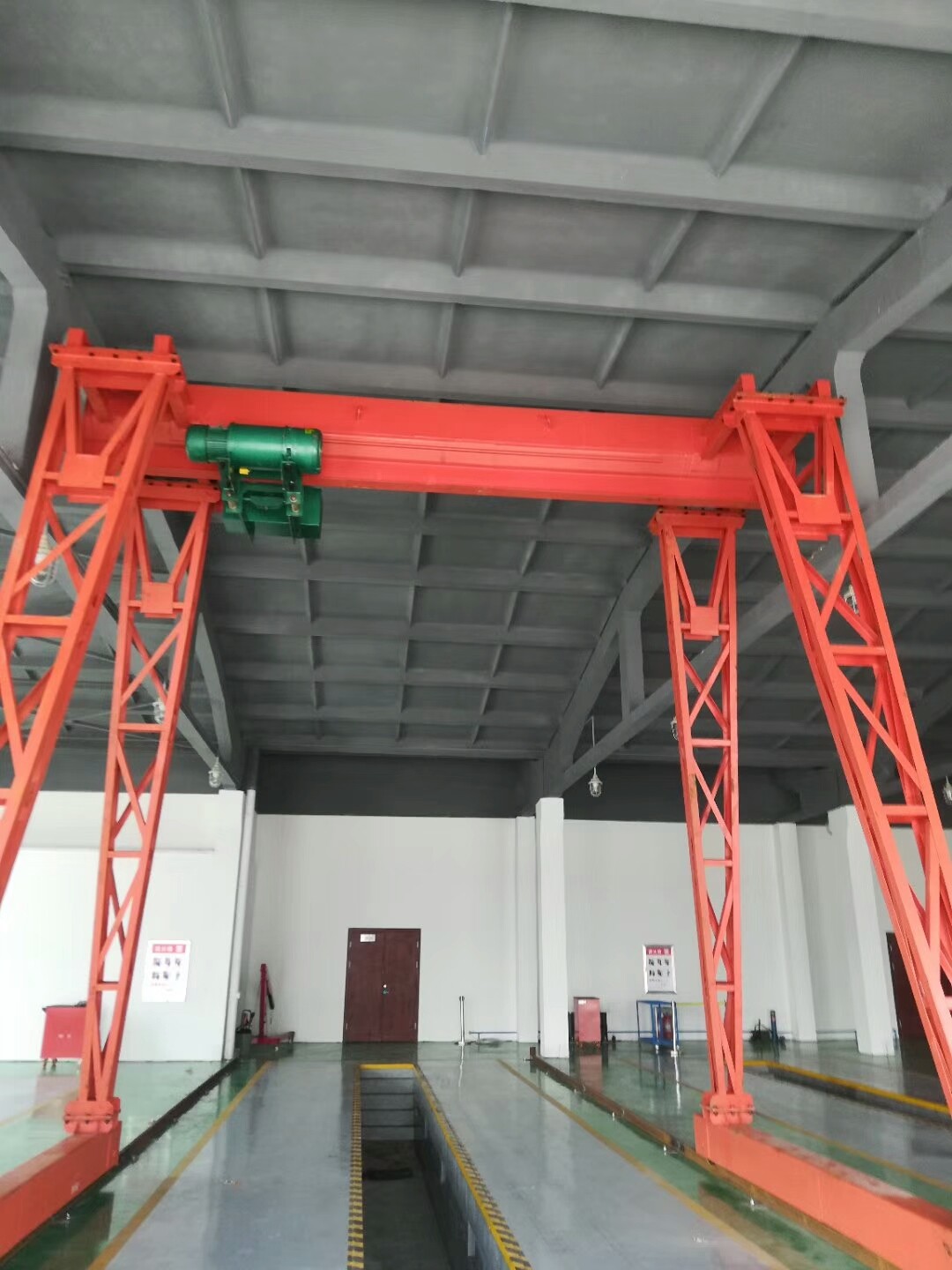 云南昆明起重機｜昆明行車｜昆明龍門吊訂做